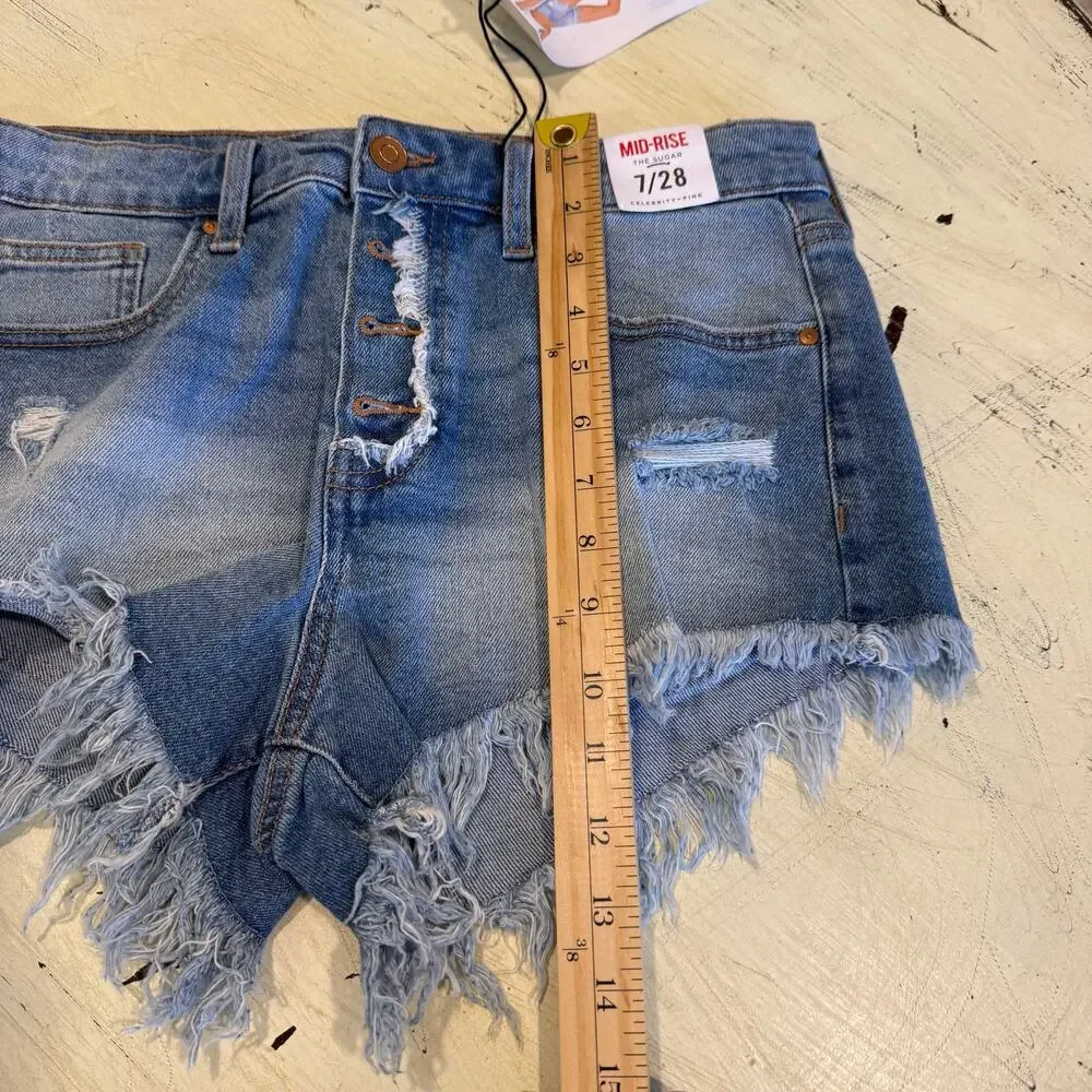 Celebrity Pink Women's Mid-Rise Shorts The Sugar Size 7/28 Cut Off‎ NWT